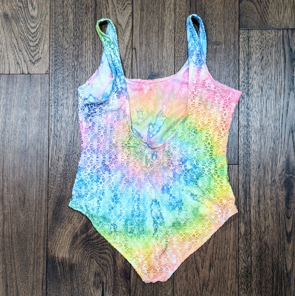 UNIF Tie Dye One Piece Swimsuit - Picture 3 of 7